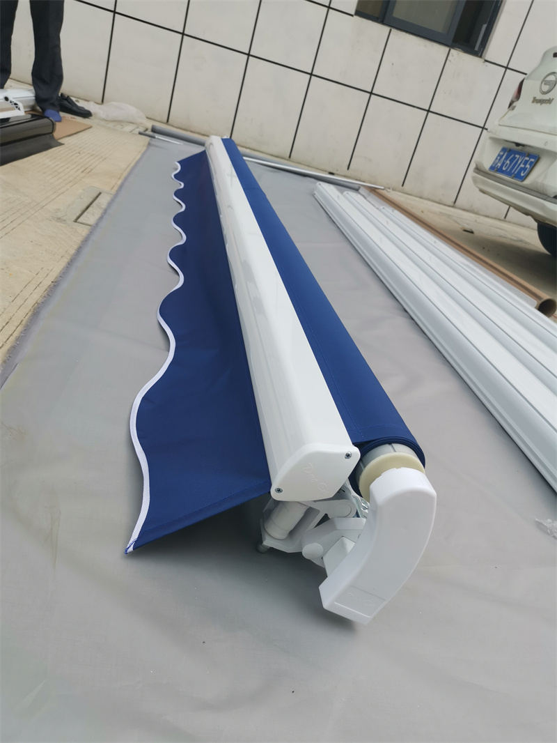 S8 Commercial Crank-Arm Awning (4)