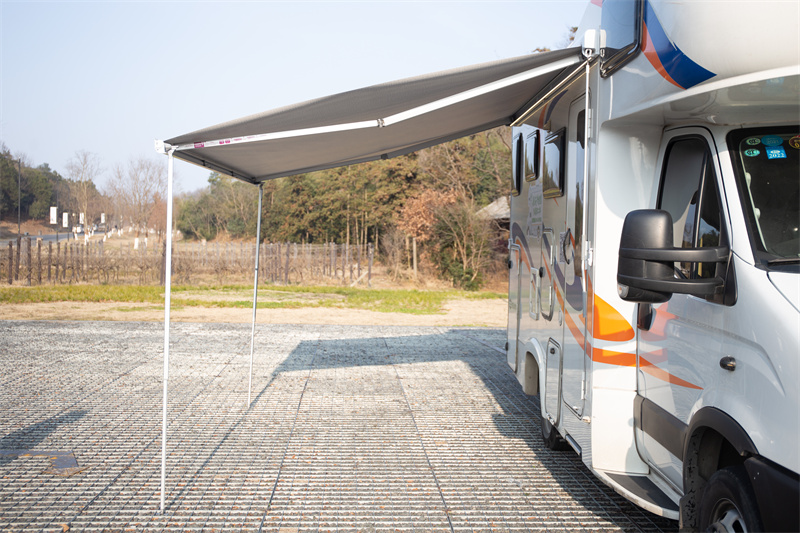 S27L Vehicle Crank Arm Awning (2)