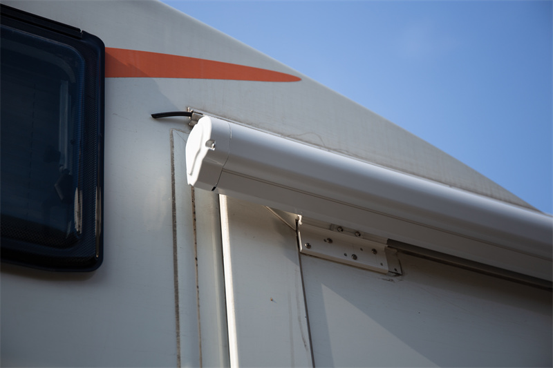 A10 Awning For Pop Out Walls (4)