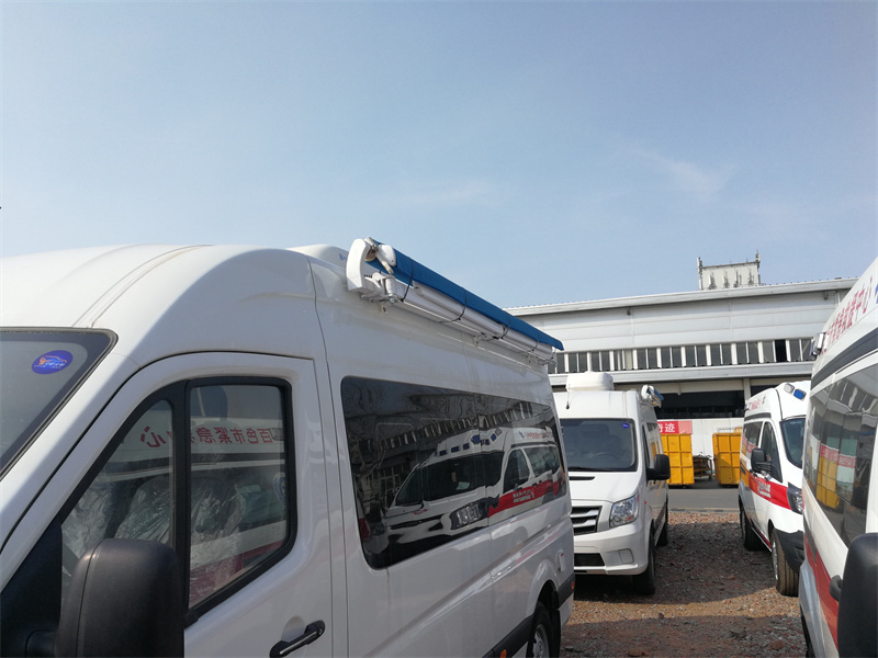 S8 Commercial Crank-Arm Awning (5)