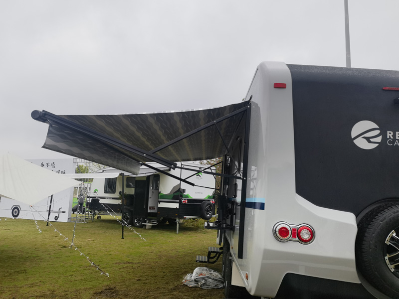B1 roll out RV awning2